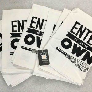 Twisted Bold Black and White Kitchen Towels